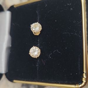 14k yellow gold earring
